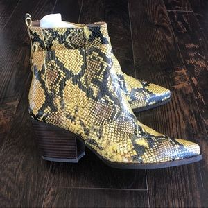 New in Box Sam Edelman Winona Boot Size 9